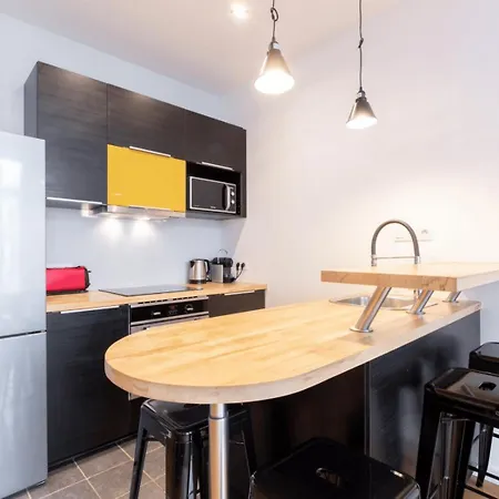 Grand' Place - Beautiful For 2 *